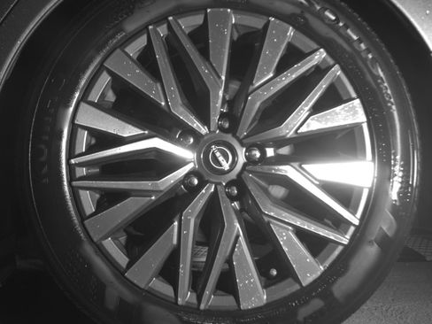 Used 2025 Nissan Altima 2.5 SV FWD image 14
