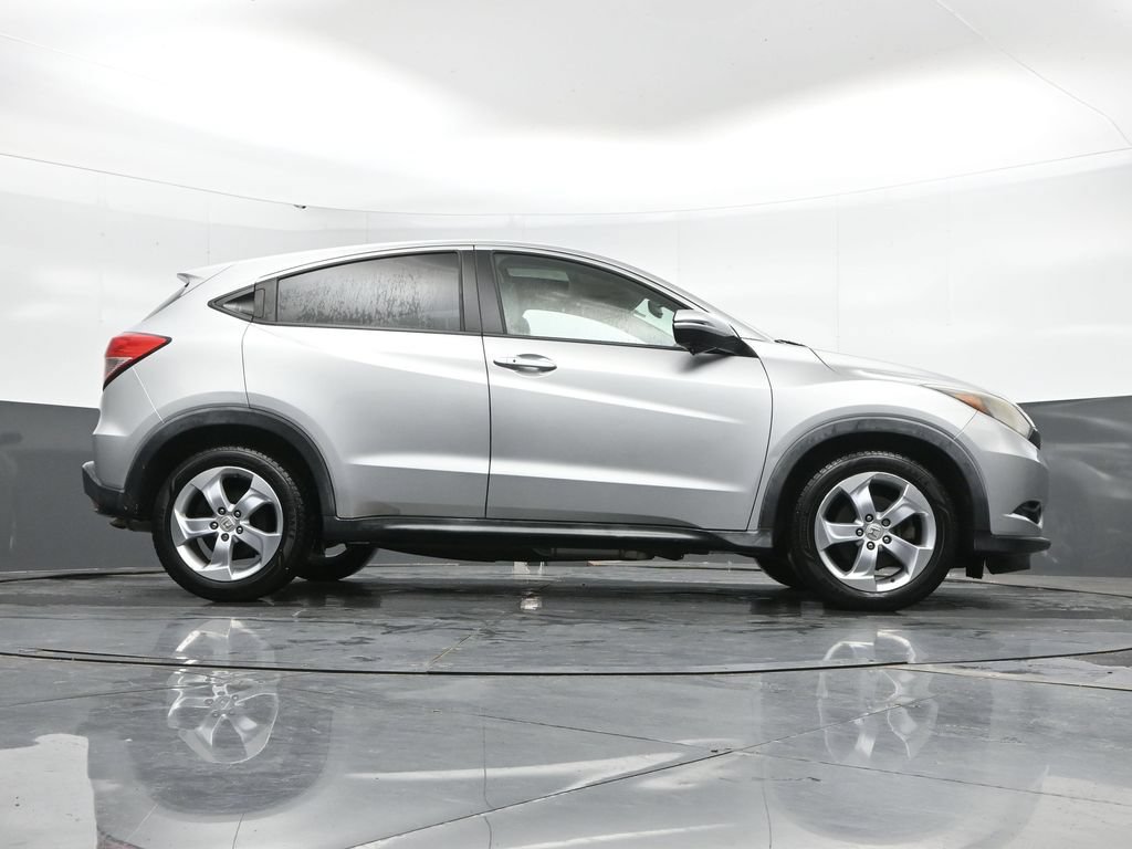 Used 2016 Honda HR-V EX image 29