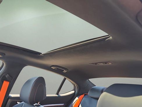 New 2026 Genesis G70 3.3T Prestige image 15