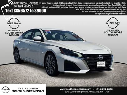 Certified 2025 Nissan Altima 2.5 SL
