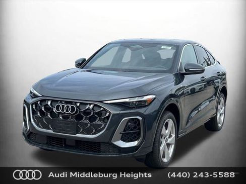 Used 2025 Audi Q5 Premium Plus w/ Premium Plus AWD/4WD image 2