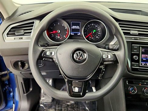 Used 2018 Volkswagen Tiguan S FWD image 13