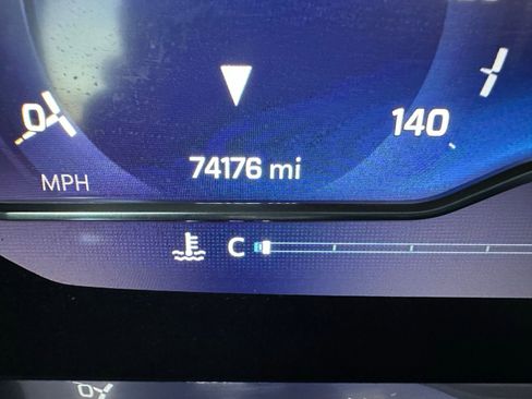 Used 2022 Chevrolet Tahoe Z71 w/ Luxury Package image 9