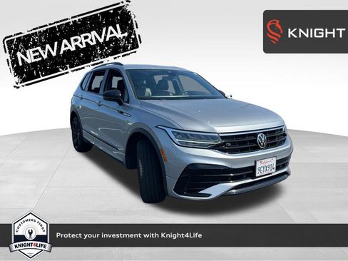 Used 2023 Volkswagen Tiguan SE R-Line FWD image 1
