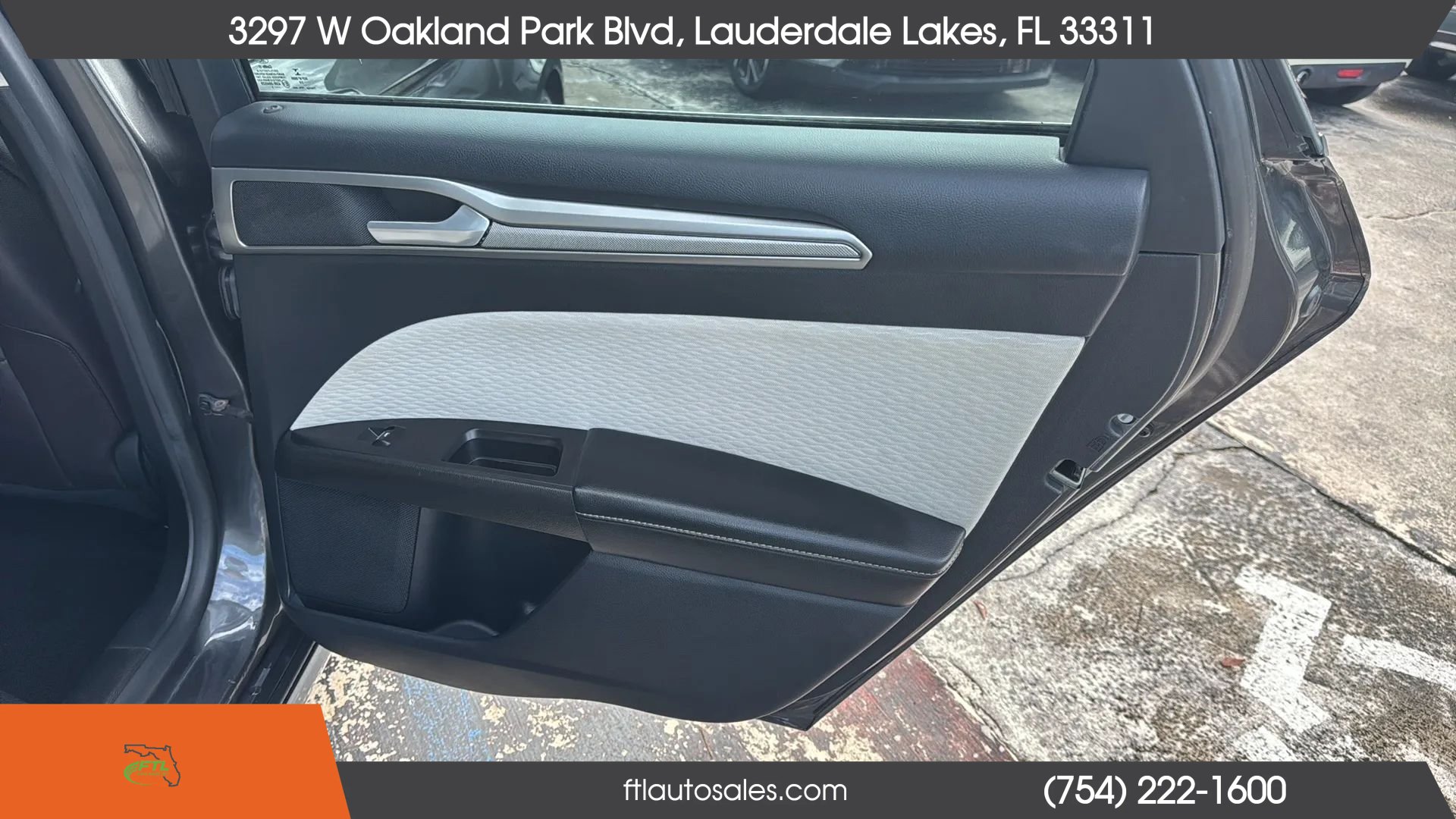 Used 2020 Ford Fusion SE w/ Equipment Group 151A FWD image 30