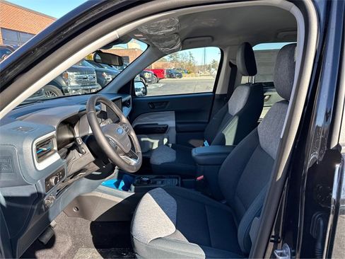 New 2026 Ford Maverick XLT w/ XLT Luxury Package image 9