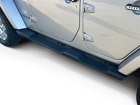 Used 2015 Jeep Wrangler Unlimited Sahara w/ Dual Top Group image 18