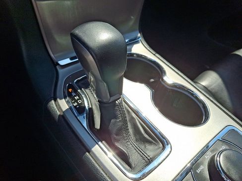 Used 2021 Jeep Grand Cherokee Limited w/ Premium Lighting Group image 16