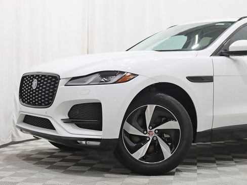 Used 2022 Jaguar F-PACE S image 2
