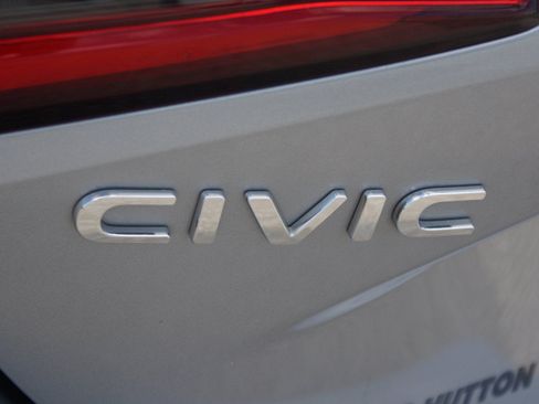 Used 2023 Honda Civic Sport image 16