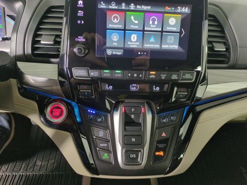 Used 2024 Honda Odyssey Elite image 21