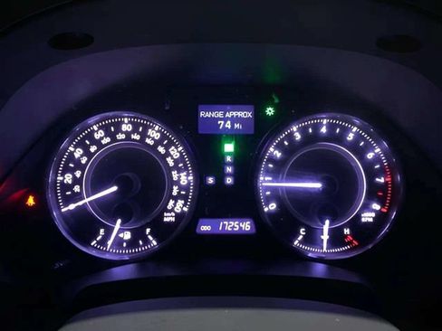 Used 2011 Lexus IS 350C w/ Luxury Pkg RWD image 17