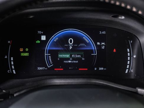 Used 2025 Toyota Camry SE FWD image 21