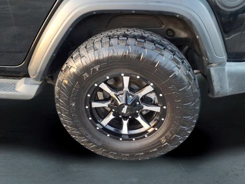 Used 2019 Jeep Wrangler Unlimited Sport AWD/4WD image 12
