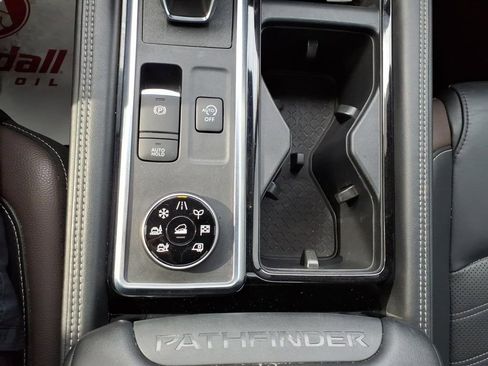 Used 2023 Nissan Pathfinder Platinum w/ Cargo Package AWD/4WD image 23