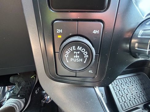 Used 2025 Ford F150 XLT w/ Equipment Group 303A High AWD/4WD image 18