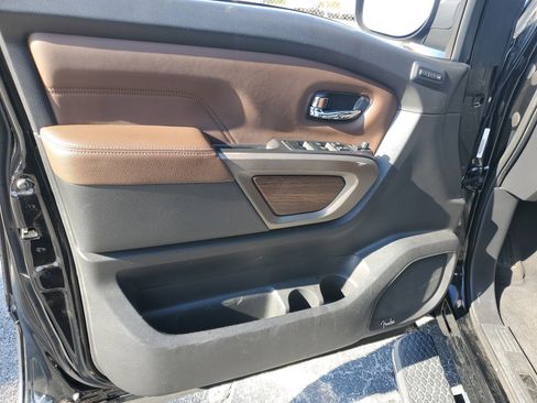 Certified 2021 Nissan Titan Platinum Reserve image 10