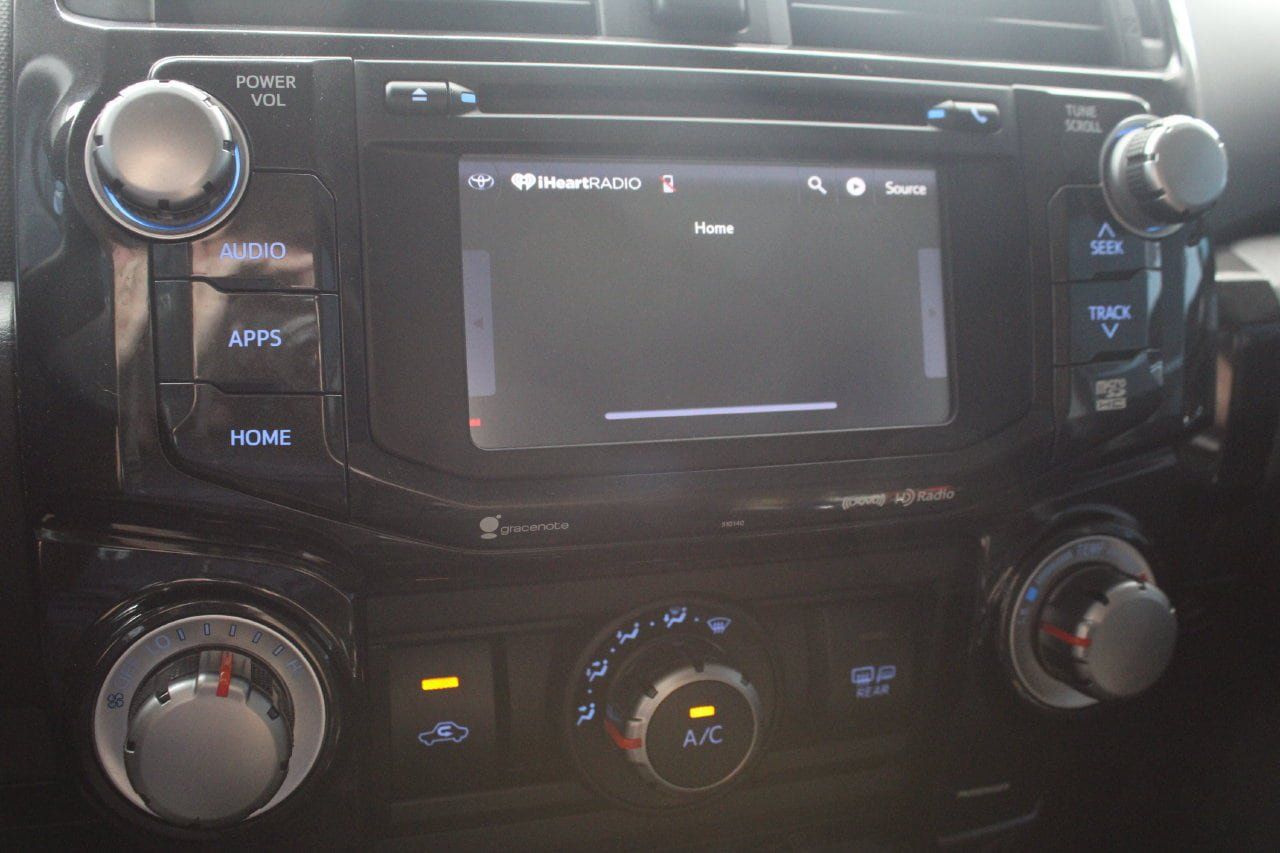 Used 2018 Toyota 4Runner TRD Off-Road AWD/4WD image 9