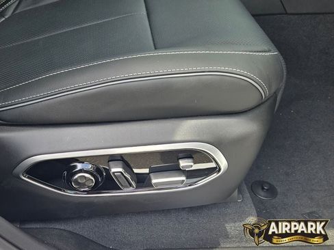 New 2025 Jeep Grand Cherokee Overland w/ Adv Protech Group III image 12