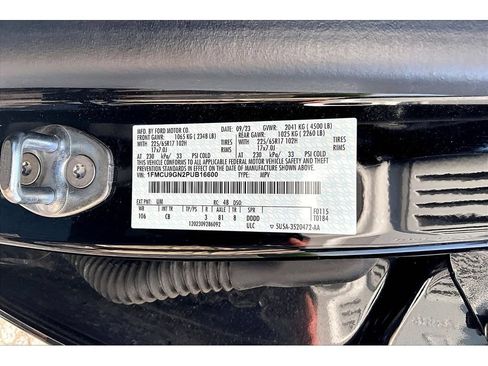 Used 2023 Ford Escape Active AWD/4WD image 27