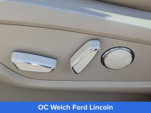 Used 2023 Lincoln Nautilus Reserve image 22