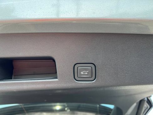 Used 2026 Buick Enclave Sport Touring AWD/4WD image 30