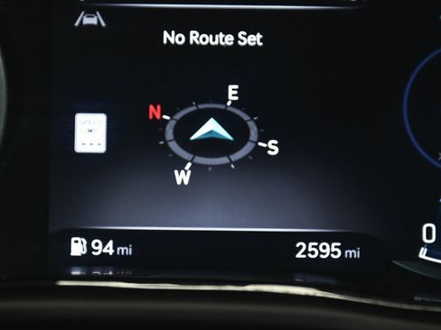 Used 2025 Genesis GV70 2.5T w/ Select Package image 18