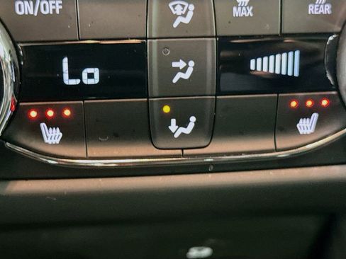 Used 2022 Chevrolet TrailBlazer ACTIV w/ Technology Package image 20