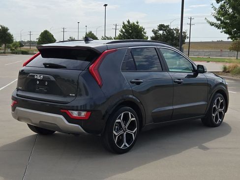 Certified 2024 Kia Niro EX Touring FWD image 6