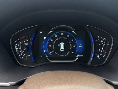 Used 2020 Hyundai Santa Fe Limited AWD/4WD image 18