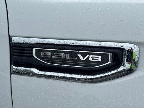 Used 2025 GMC Sierra 1500 SLT AWD/4WD image 11