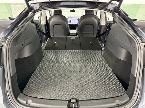 Used 2021 Tesla Model Y Long Range image 29