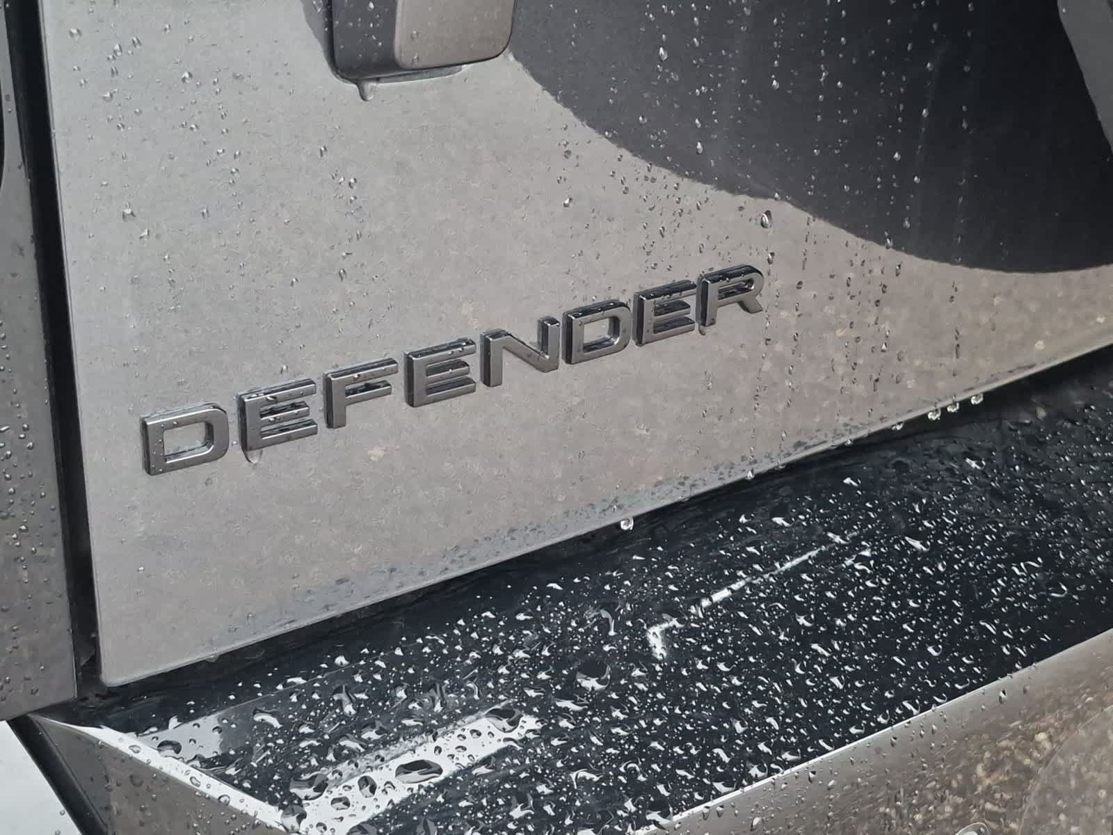 New 2026 Land Rover Defender 110 X-Dynamic SE AWD/4WD image 12