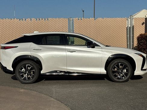 New 2026 Lexus RZ 350e 2WD w/ Technology Package image 3
