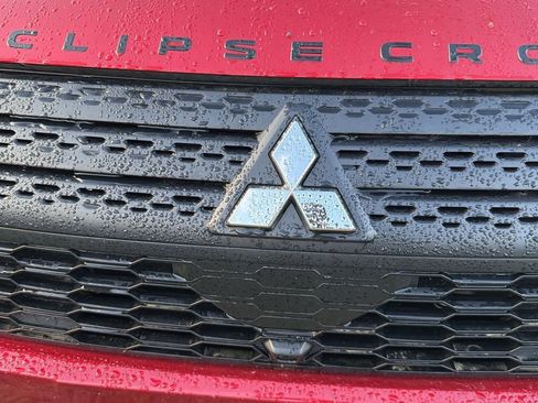 Used 2025 Mitsubishi Eclipse Cross AWD image 10