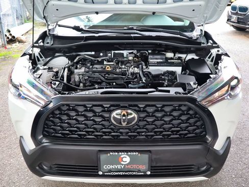 Used 2023 Toyota Corolla Cross LE AWD/4WD image 55