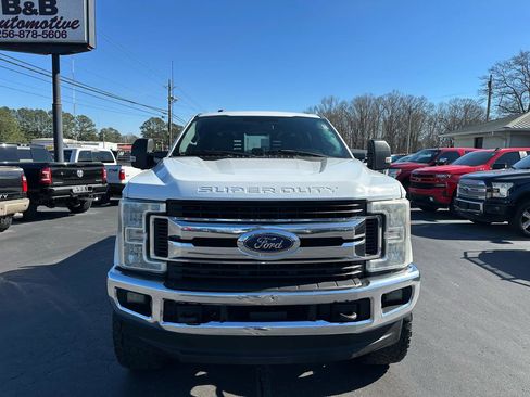 Used 2017 Ford F250 XLT w/ XLT Value Package image 2