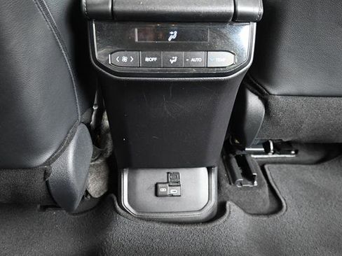 Certified 2024 Toyota Highlander XSE FWD image 13