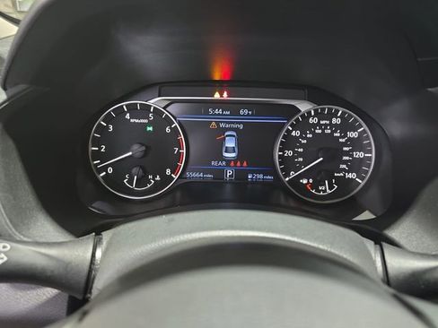 Used 2024 Nissan Altima 2.5 SV image 18