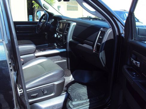Used 2016 RAM 1500 Sport w/ Black Ram 1500 Sport Group AWD/4WD image 13