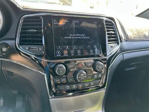 Used 2020 Jeep Grand Cherokee Limited RWD image 10