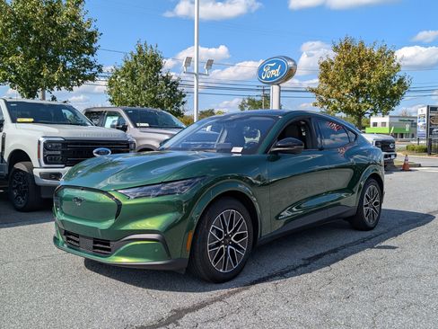 New 2025 Ford Mustang Mach-E Premium image 4