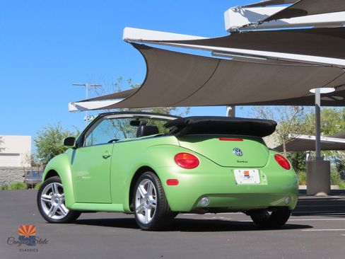 Used 2004 Volkswagen Beetle GLS image 2