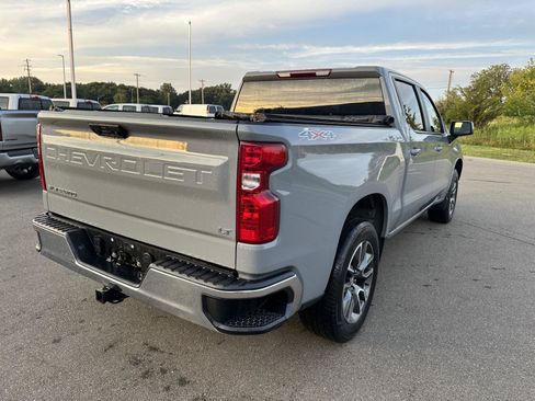 Used 2024 Chevrolet Silverado 1500 LT AWD/4WD image 10