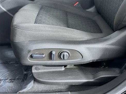 Used 2021 Chevrolet Blazer LT FWD image 19