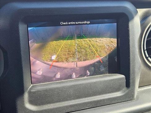 Used 2019 Jeep Wrangler Unlimited Sport S image 12