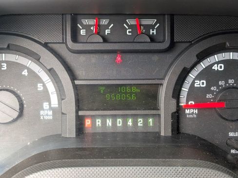 Used 2019 Ford E-450 and Econoline 450 Super Duty w/ Power Windows & Locks Group image 12