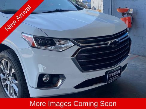 Used 2020 Chevrolet Traverse Premier w/ LPO, Cargo Package FWD image 6