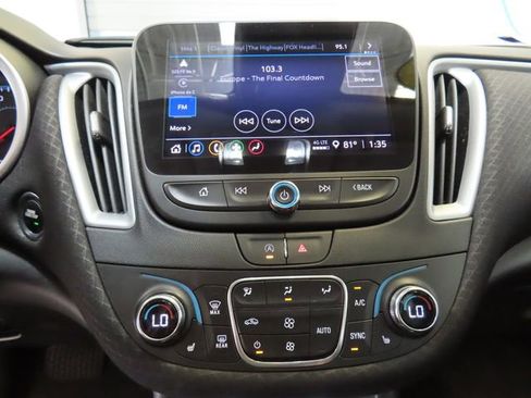 Used 2023 Chevrolet Malibu LT FWD image 23