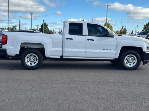 Used 2018 Chevrolet Silverado 1500 W/T w/ WT Convenience Package RWD image 3